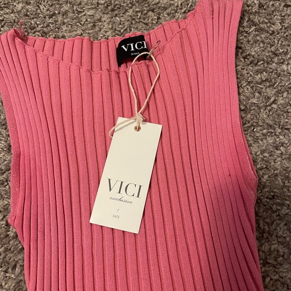 🌸NWT Vici Exclusive X Fate Ribbed Midi Dress🌸 - Picture 4 of 8